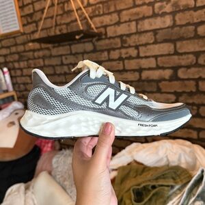 New Balance Fresh Foam Arishi v4 Running Grey Sneakers size 9.5